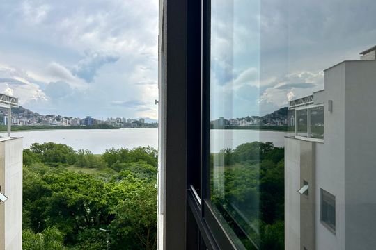 Vista de apartamento para alugar com 1 quarto, 39m² em João Paulo, Florianópolis