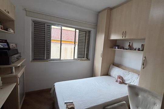 Quarto 3 de casa à venda com 3 quartos, 350m² em Parque das Nações, Santo André