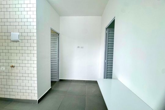 Sala/Cozinha de apartamento para alugar com 1 quarto, 22m² em Portal dos Gramados, Guarulhos