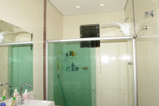 Banheiro Corredor de casa de condomínio para alugar com 2 quartos, 110m² em São Gabriel, Belo Horizonte