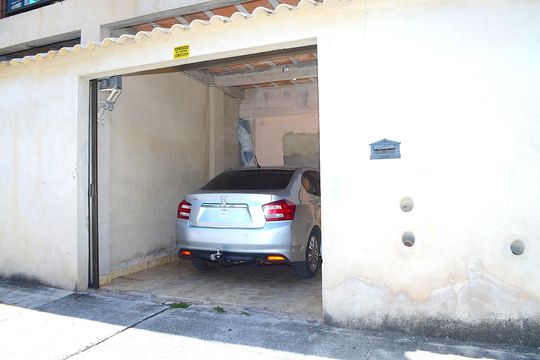 Garagem de casa de condomínio para alugar com 2 quartos, 110m² em São Gabriel, Belo Horizonte