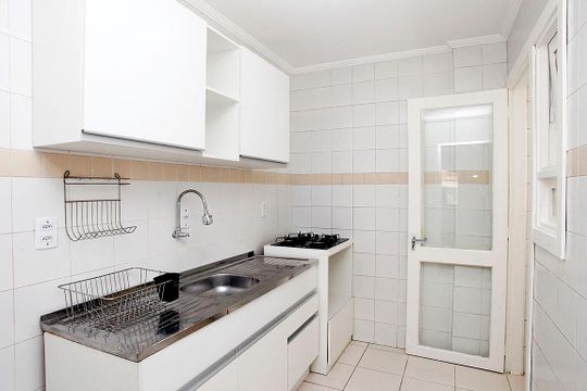 Cozinha + Área de Serviço de apartamento à venda com 1 quarto, 68m² em Centro Histórico, Porto Alegre
