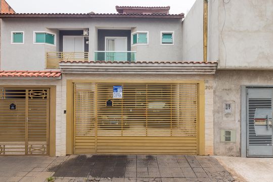 Fachada/Garagem de casa à venda com 4 quartos, 136m² em Jardim Sao Roberto, São Paulo