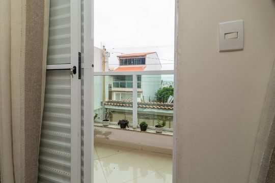 Suíte 1 varanda de casa à venda com 4 quartos, 136m² em Jardim Sao Roberto, São Paulo