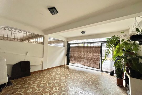Garagem de casa à venda com 4 quartos, 206m² em Parque Jabaquara, São Paulo