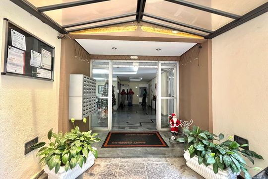 Hall de entrada de apartamento à venda com 2 quartos, 70m² em Vila Guarani, São Paulo