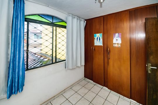 Casa à venda com 3 quartos, 220m² em Serrano, Belo Horizonte