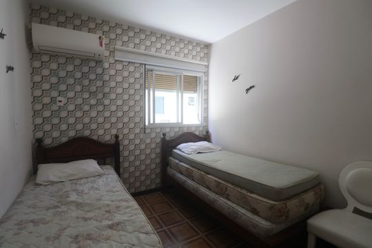 Quarto 2 de apartamento para alugar com 2 quartos, 80m² em Jardim Praiano, Guarujá