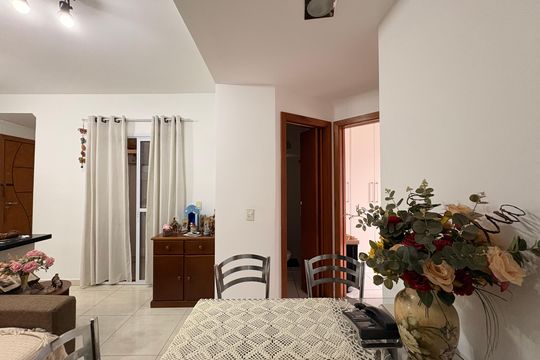 Sala de apartamento à venda com 2 quartos, 44m² em Vila Alice, Santo André