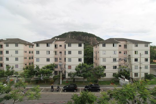 Quarto 1 - Vista de apartamento à venda com 2 quartos, 44m² em Anil, Rio de Janeiro
