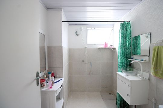 Banheiro de apartamento à venda com 2 quartos, 44m² em Anil, Rio de Janeiro