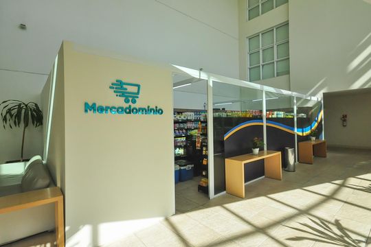 Mercadinho de apartamento à venda com 3 quartos, 141m² em Jardim Colombo, São Paulo