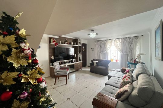 Casa à venda com 3 quartos, 180m² em Vila Jupiter, São Bernardo do Campo