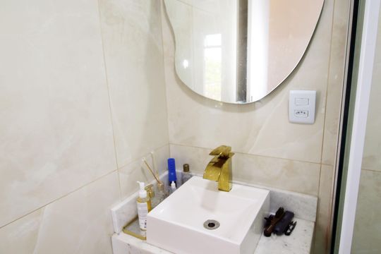 Banheiro de apartamento à venda com 3 quartos, 90m² em Irajá, Rio de Janeiro