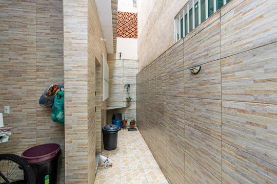 Área de Serviço de casa à venda com 4 quartos, 410m² em Irajá, Rio de Janeiro