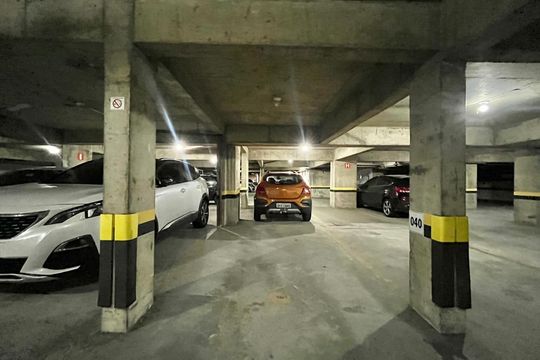 Garagem de apartamento para alugar com 2 quartos, 62m² em Centro, Campinas
