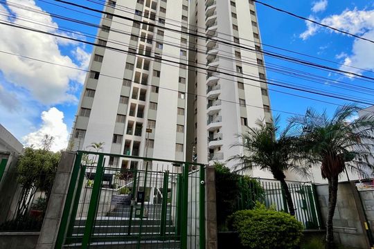 Fachada do Prédio de apartamento para alugar com 2 quartos, 62m² em Centro, Campinas