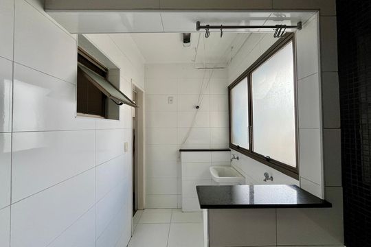 Área de Serviço de apartamento para alugar com 2 quartos, 62m² em Centro, Campinas