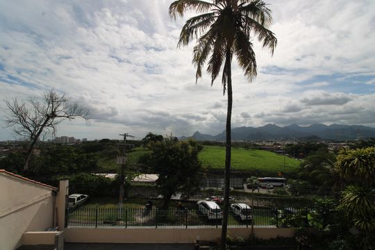 Quintal - Vista de casa de condomínio à venda com 4 quartos, 517m² em Anil, Rio de Janeiro