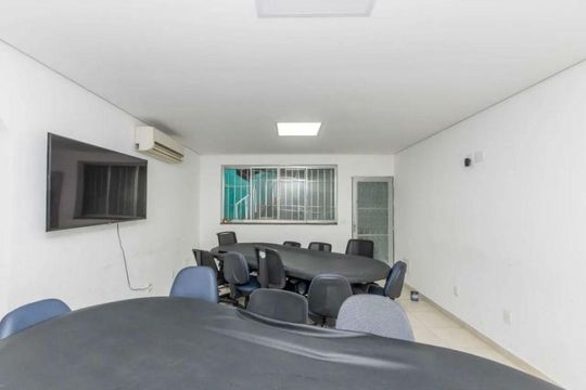 Casa à venda com 4 quartos, 213m² em Ipiranga, São Paulo