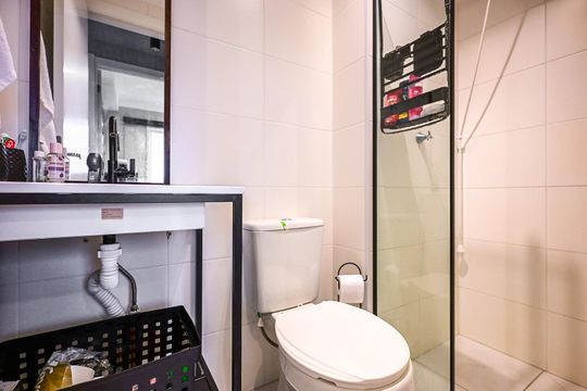 Banheiro de apartamento à venda com 2 quartos, 33m² em Jardim Celeste, São Paulo