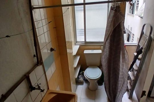 Banheiro de apartamento para alugar com 3 quartos, 83m² em Botafogo, Rio de Janeiro
