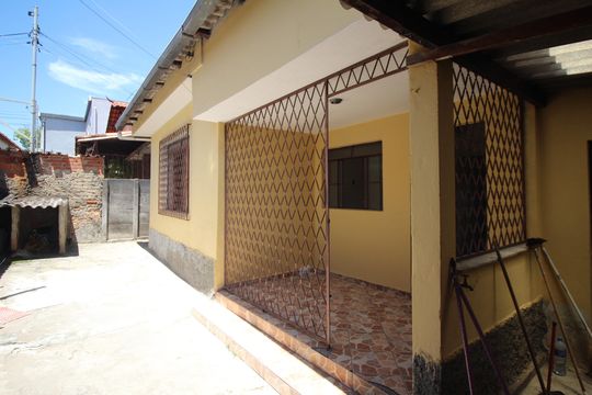 Quintal de casa à venda com 2 quartos, 360m² em Novo Riacho, Contagem