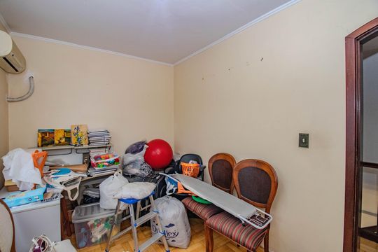 Casa para alugar com 4 quartos, 240m² em Santa Cecília, Porto Alegre