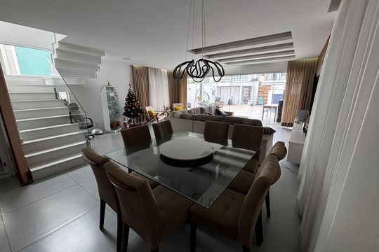 Casa de Condomínio à venda com 5 quartos, 350m² em Vargem Grande, Rio de Janeiro