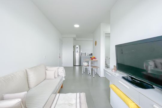 Sala de apartamento à venda com 2 quartos, 47m² em Piratininga, Osasco