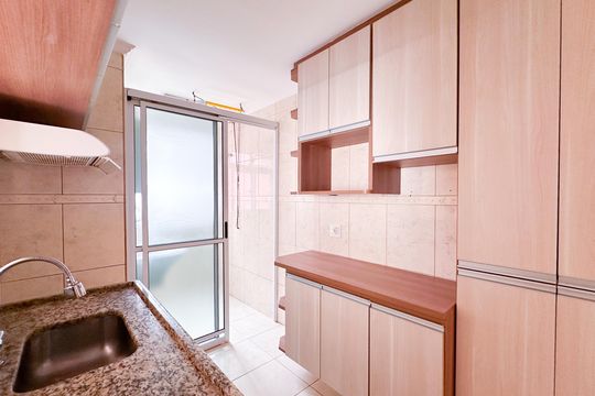 Cozinha de apartamento para alugar com 3 quartos, 52m² em Baeta Neves, São Bernardo do Campo