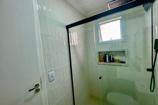 Banheiro 2 de casa à venda com 3 quartos, 319m² em Vila Rosalia, Guarulhos