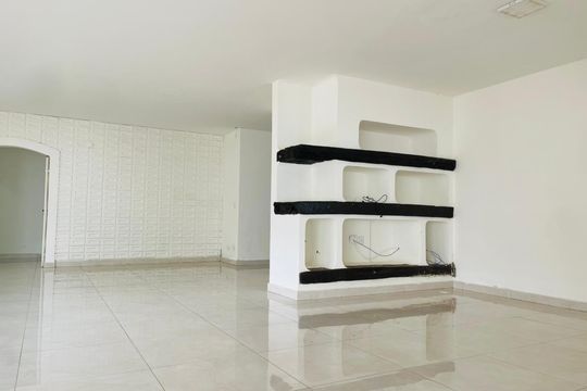 Casa à venda com 3 quartos, 590m² em Bairro das Palmeiras, Campinas