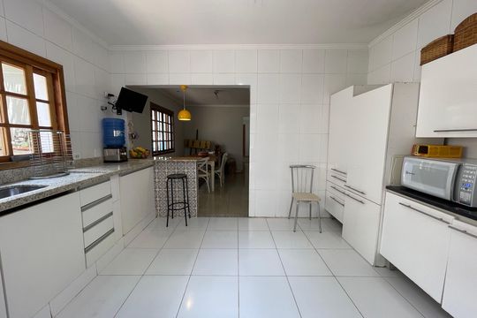Cozinha de casa à venda com 3 quartos, 200m² em Adalgisa, São Paulo