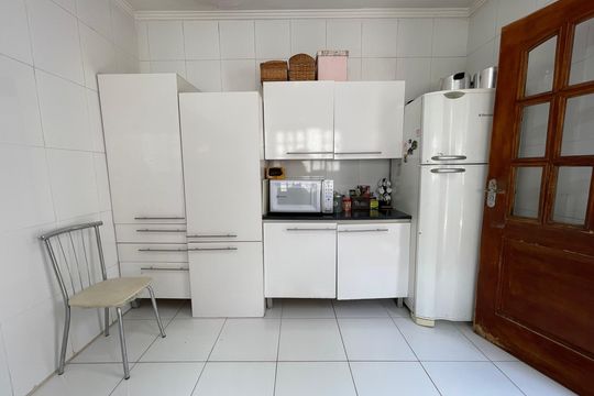 Cozinha de casa à venda com 3 quartos, 200m² em Adalgisa, São Paulo