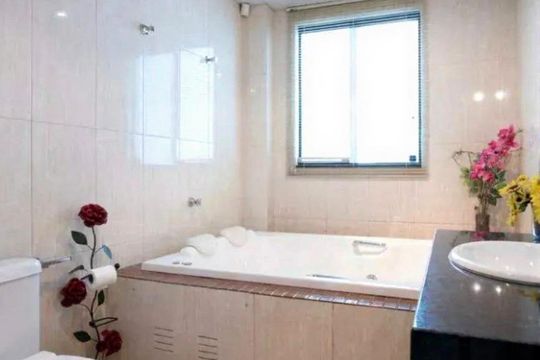 Casa à venda com 3 quartos, 450m² em Serra, Belo Horizonte