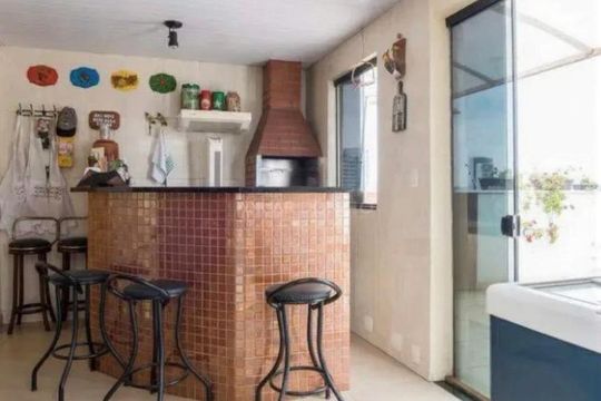 Casa à venda com 3 quartos, 450m² em Serra, Belo Horizonte