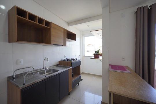 Cozinha de apartamento para alugar com 2 quartos, 65m² em Ingleses Norte, Florianópolis