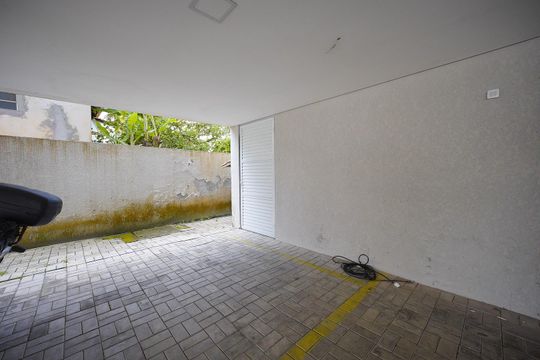Garagem de apartamento para alugar com 2 quartos, 65m² em Ingleses Norte, Florianópolis