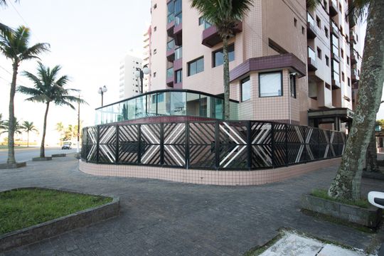 Fachada de apartamento para alugar com 1 quarto, 114m² em Vila Caiçara, Praia Grande
