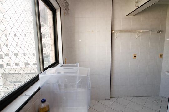 Área de Serviço de apartamento para alugar com 1 quarto, 114m² em Vila Caiçara, Praia Grande