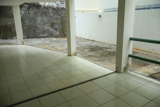 Garagem de apartamento para alugar com 2 quartos, 85m² em Jardim Placaford, Salvador
