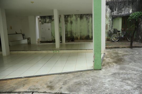 Garagem de apartamento para alugar com 2 quartos, 85m² em Jardim Placaford, Salvador