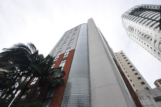 Fachada de apartamento à venda com 1 quarto, 188m² em Vila Andrade, São Paulo