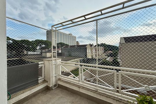 Sacada Suíte 1 de casa de condomínio à venda com 4 quartos, 350m² em Santo Amaro, São Paulo
