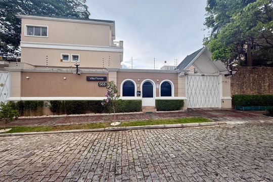 Fachada de casa de condomínio à venda com 4 quartos, 350m² em Santo Amaro, São Paulo
