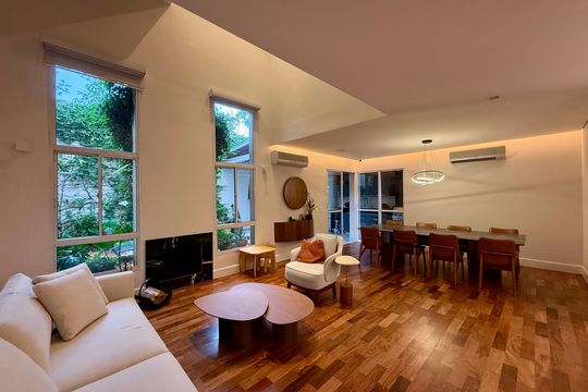 Casa de Condomínio à venda com 4 quartos, 350m² em Santo Amaro, São Paulo