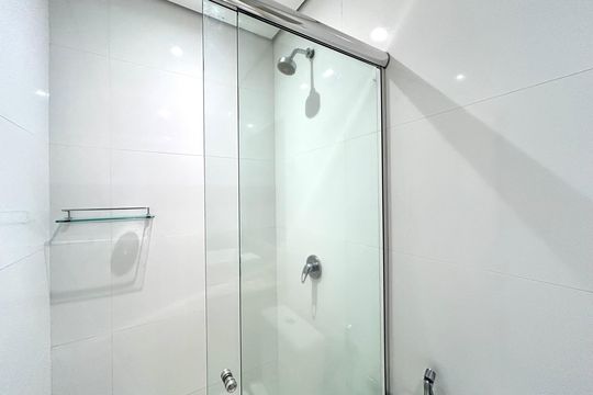 Banheiro de apartamento para alugar com 1 quarto, 48m² em Santo Antonio de Lisboa, Florianópolis