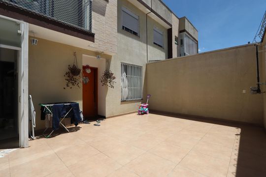Garagem de casa à venda com 2 quartos, 77m² em Vila Divina Pastora, São Paulo