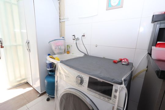 Lavanderia de casa à venda com 2 quartos, 77m² em Vila Divina Pastora, São Paulo